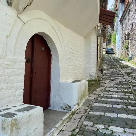 Lula Guesthouse Gjirokaster Exterior photo